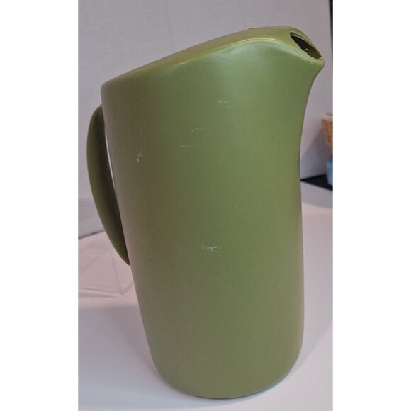 70s Avocado Green Plastic  Pitcher Rubbermaid Vintage - Picture 3 of 8